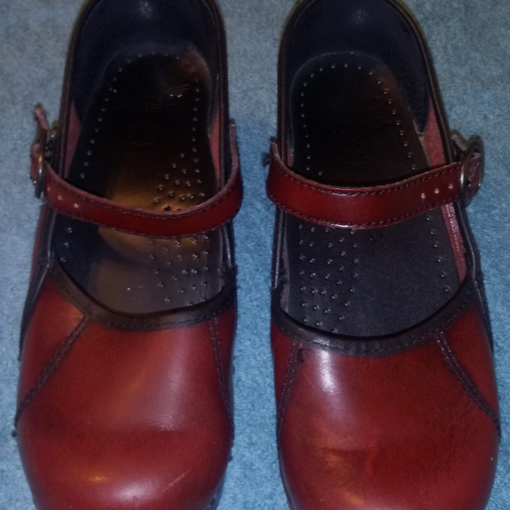 Dansko ladies size 37